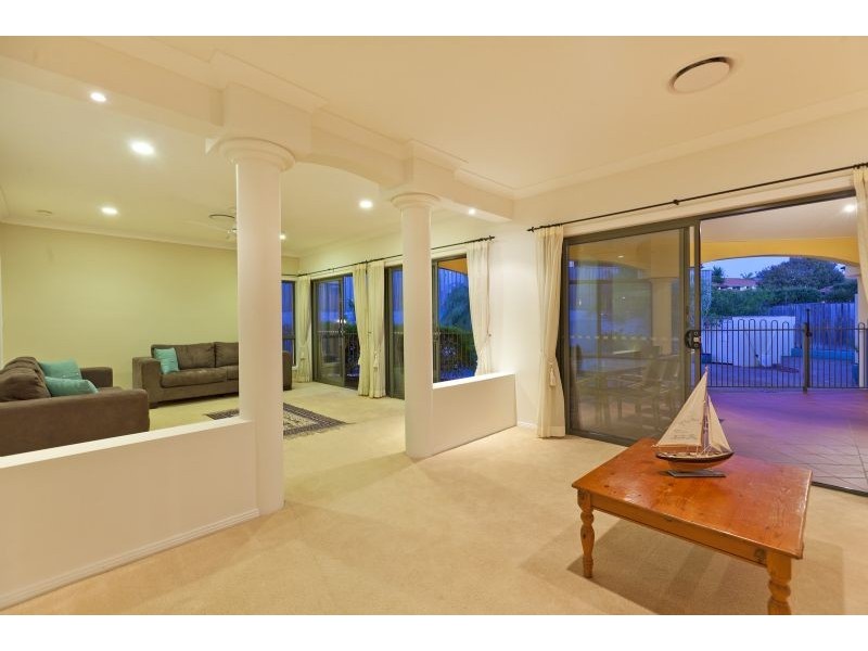 3 Bells Place, Carindale QLD 4152