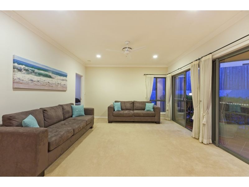 3 Bells Place, Carindale QLD 4152