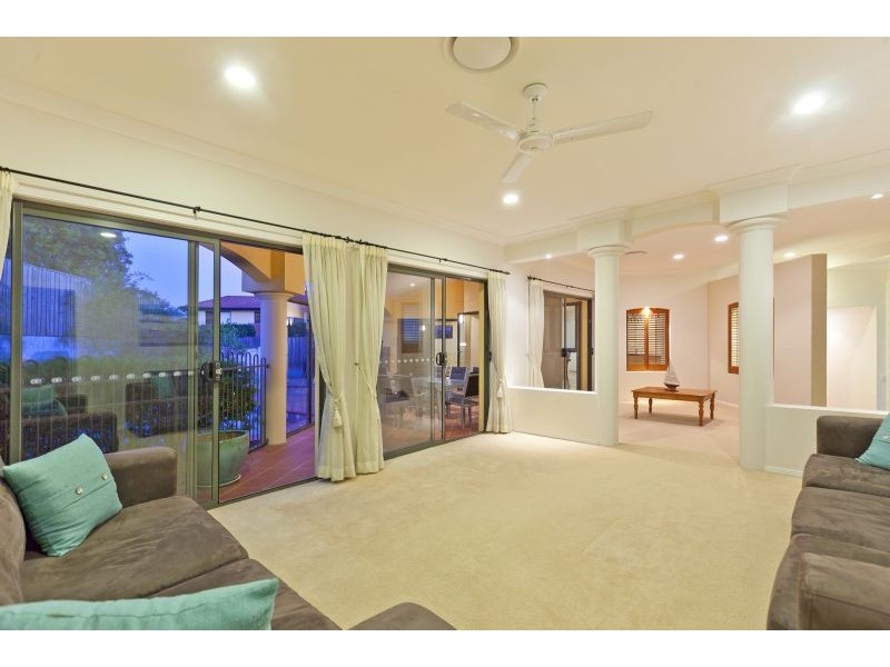 3 Bells Place, Carindale QLD 4152