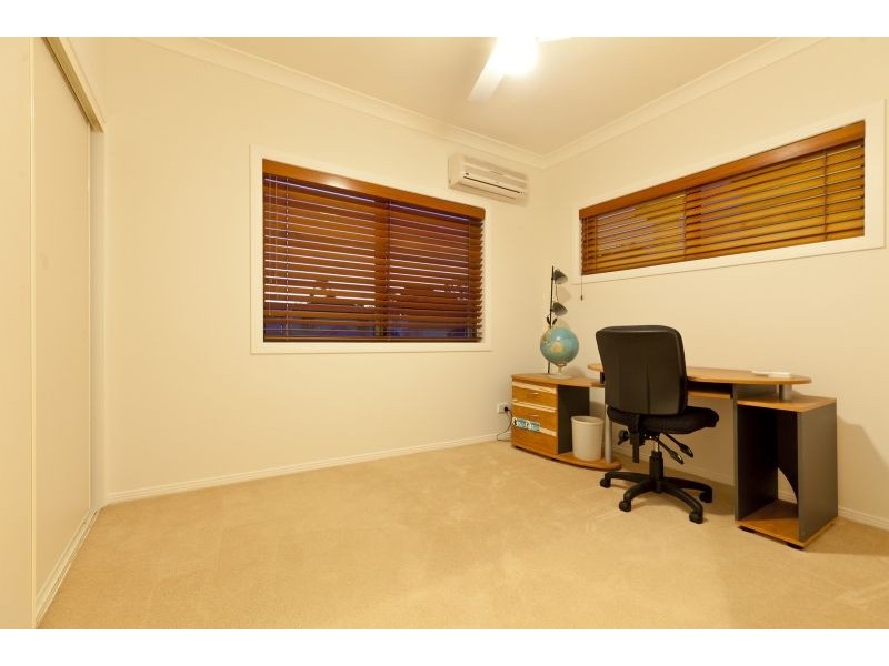 3 Bells Place, Carindale QLD 4152