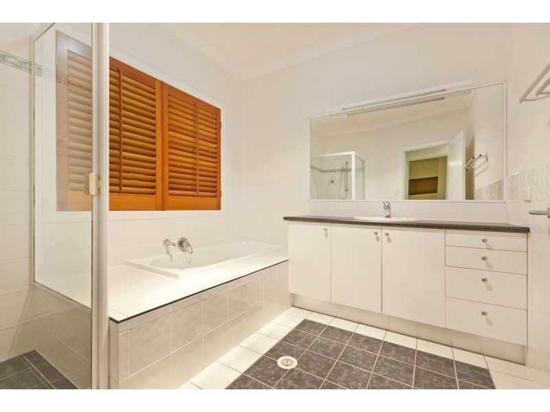 3 Bells Place, Carindale QLD 4152