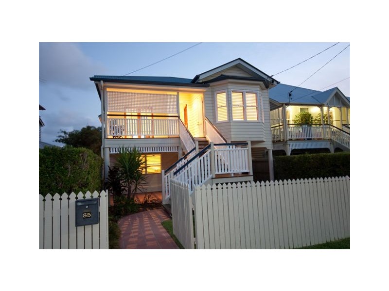 85 Temple St, Coorparoo QLD 4151