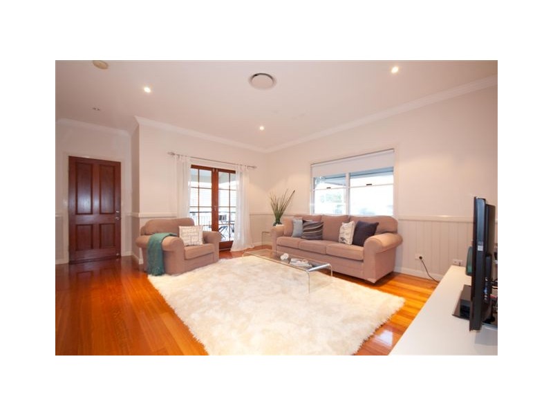 85 Temple St, Coorparoo QLD 4151