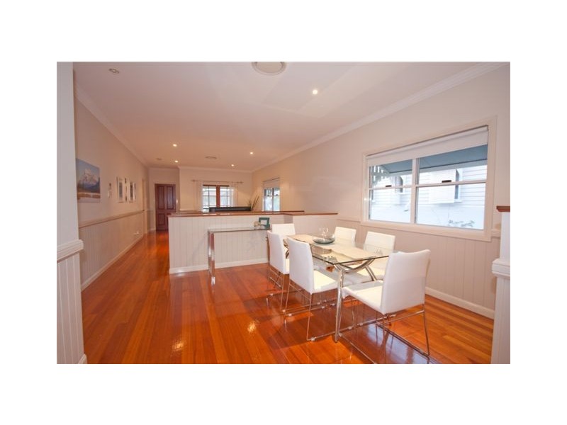 85 Temple St, Coorparoo QLD 4151