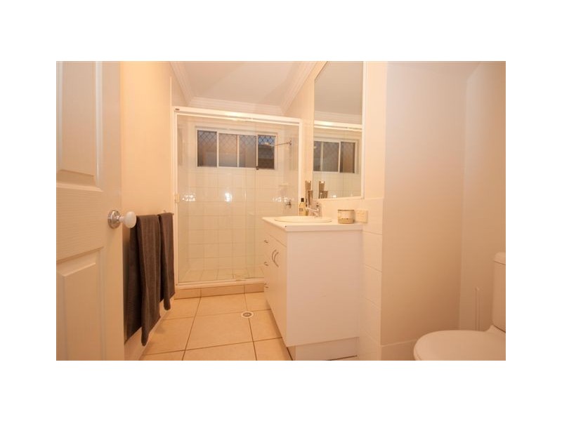 85 Temple St, Coorparoo QLD 4151