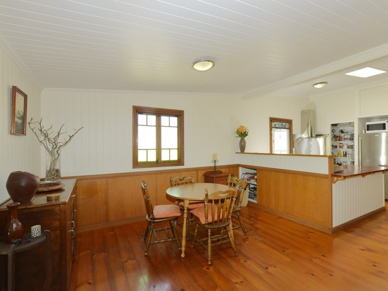 15 Macdonald Street, Norman Park QLD 4170