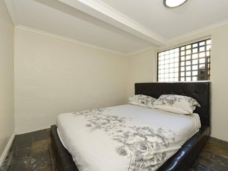 15 Macdonald Street, Norman Park QLD 4170