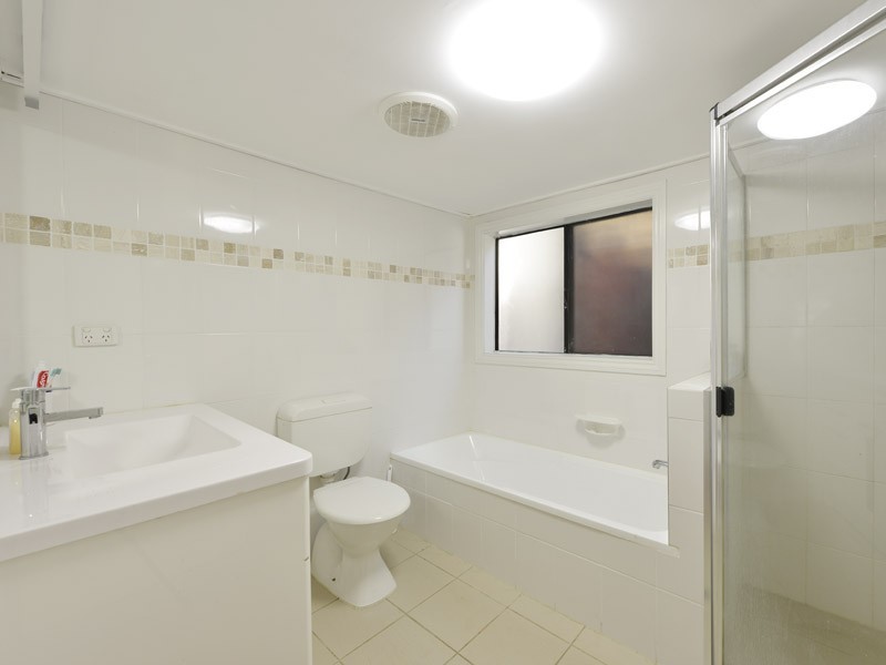 15 Macdonald Street, Norman Park QLD 4170