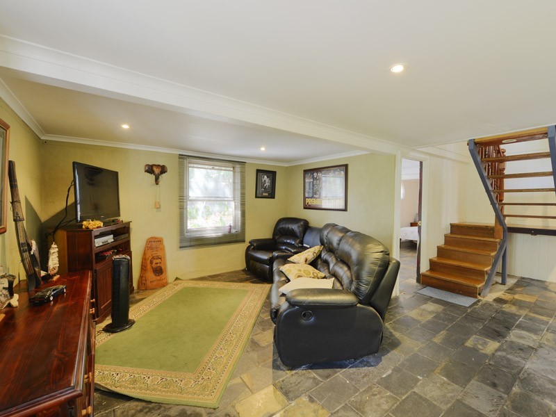 15 Macdonald Street, Norman Park QLD 4170