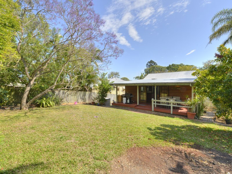 15 Macdonald Street, Norman Park QLD 4170