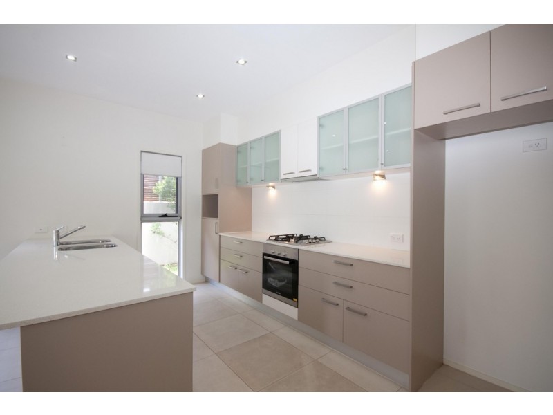 14 Stephens, Morningside QLD 4170