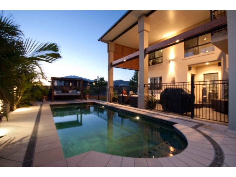 94 Behan Crescent, Wakerley QLD 4154