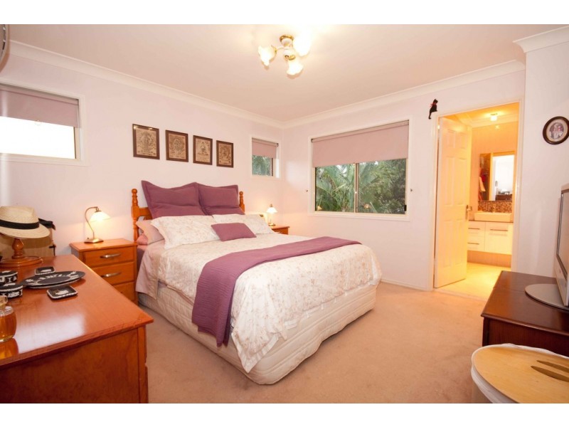 10 Ehlers Close, Carindale QLD 4152