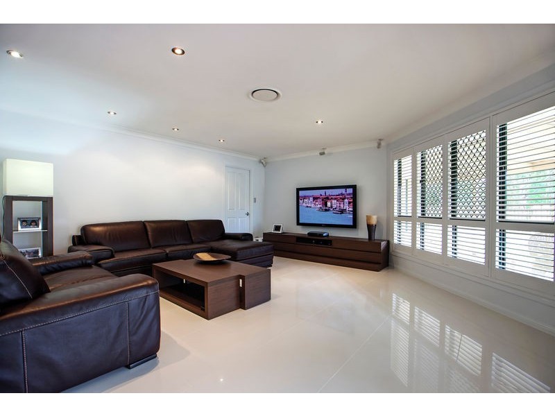 6 Lydstep Court, Carindale QLD 4152