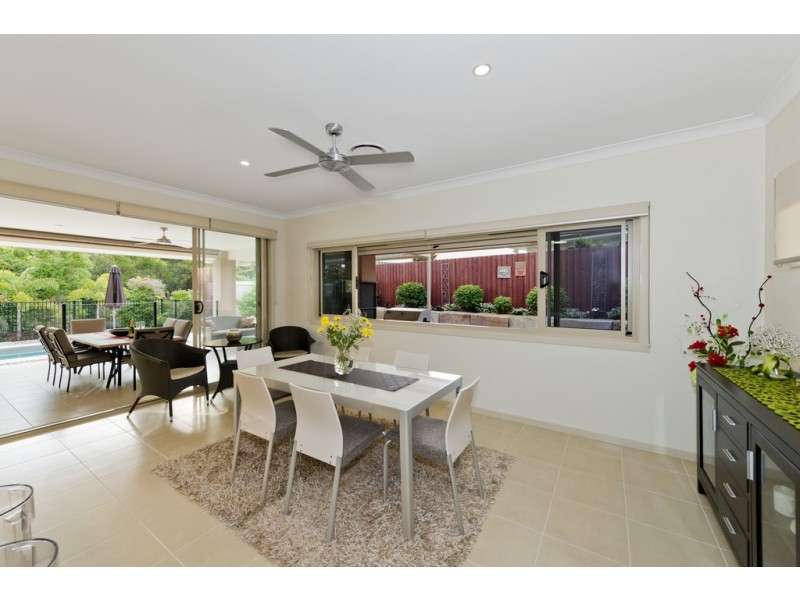 23 Portland Place, Carindale QLD 4152