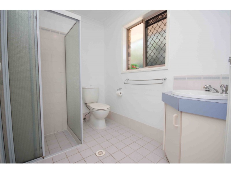 42 Scanlen Crescent, Wynnum West QLD 4178