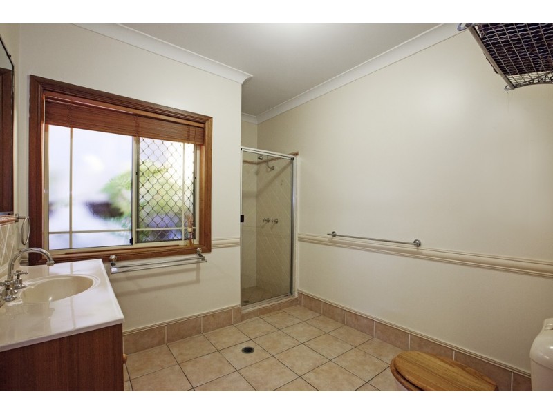 46 Golden Oak Crescent, Carindale QLD 4152