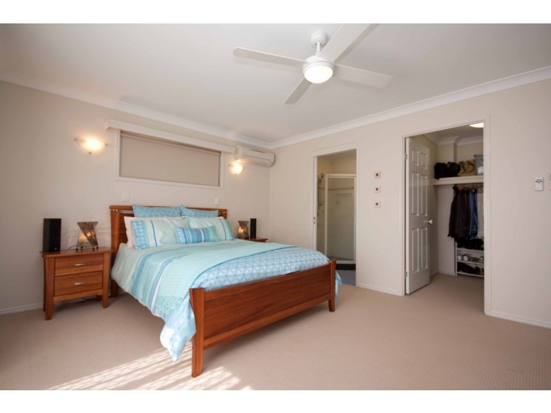 10 Empress Drive, Carindale QLD 4152