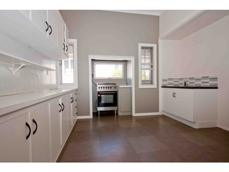 15 Grant Street, Camp Hill QLD 4152