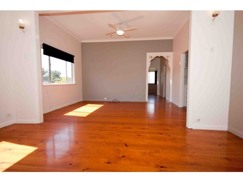 15 Grant Street, Camp Hill QLD 4152