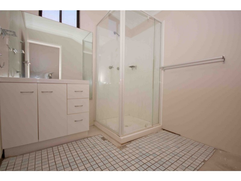 15 Grant Street, Camp Hill QLD 4152