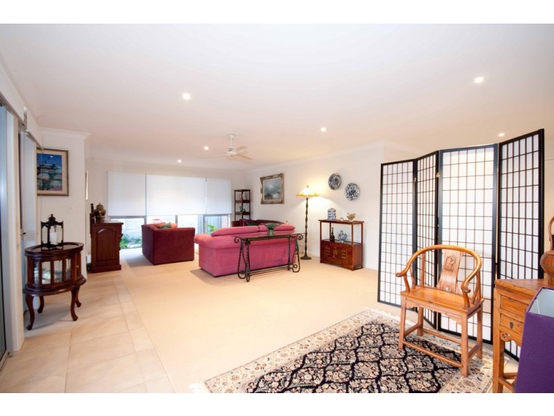 28 Torrens Crescent, Wakerley QLD 4154