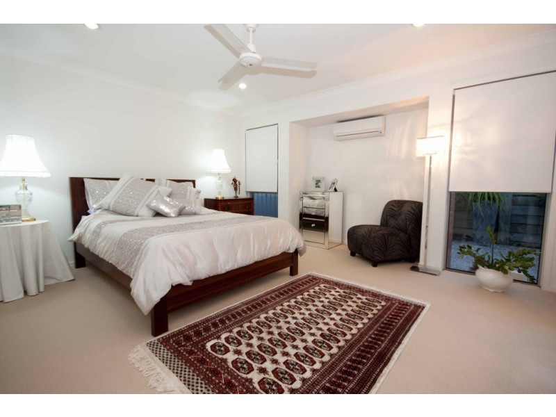 28 Torrens Crescent, Wakerley QLD 4154