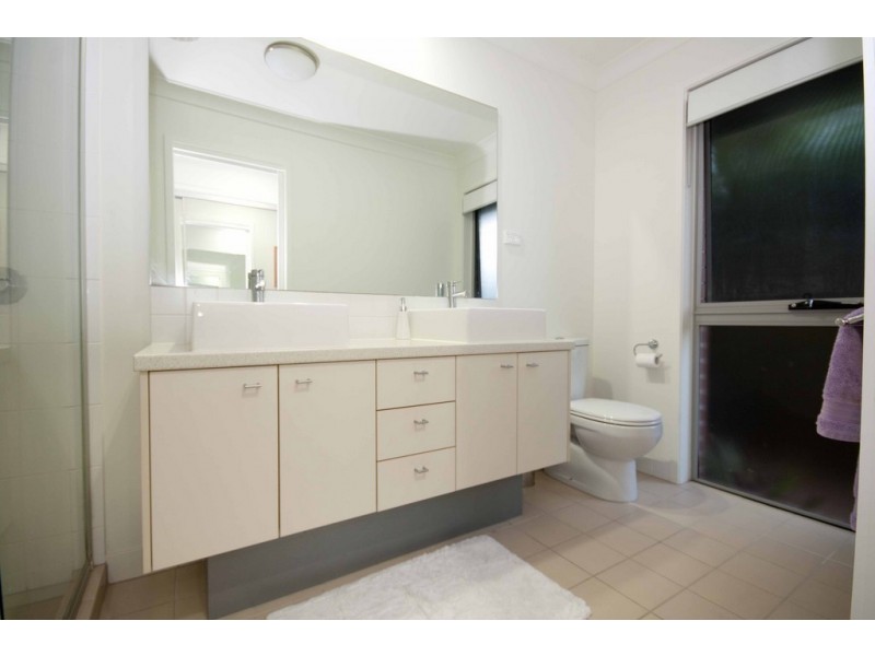 28 Torrens Crescent, Wakerley QLD 4154