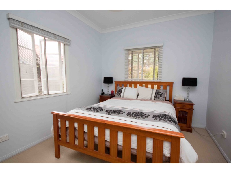 40 Mars Street, Coorparoo QLD 4151