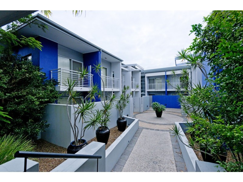 202/18 Richmond Road, Morningside QLD 4170