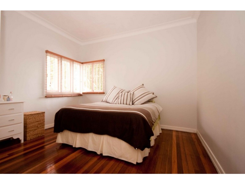 178 Agnew Street, Morningside QLD 4170