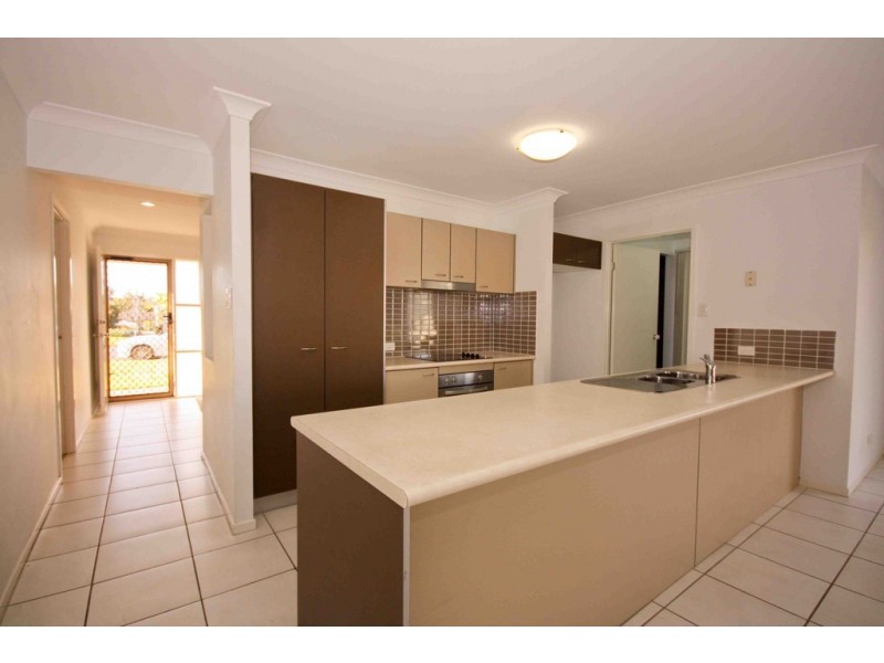 15 Delaforce Street, Regents Park QLD 4118
