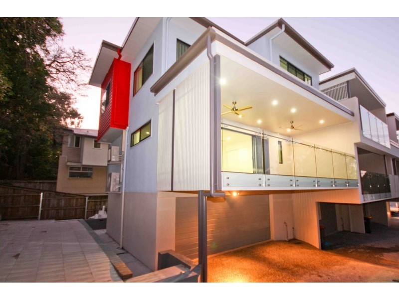 4/34 Waratah Ave, Carina QLD 4152