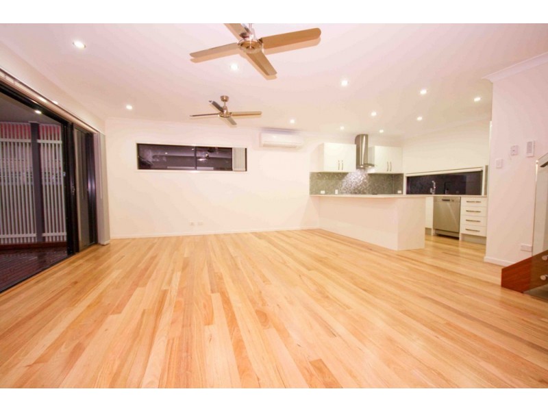 4/34 Waratah Ave, Carina QLD 4152