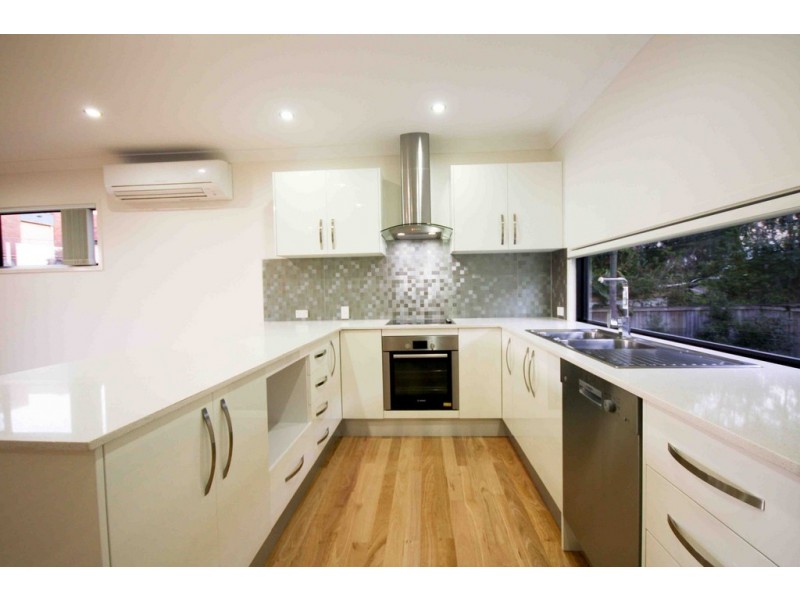 4/34 Waratah Ave, Carina QLD 4152