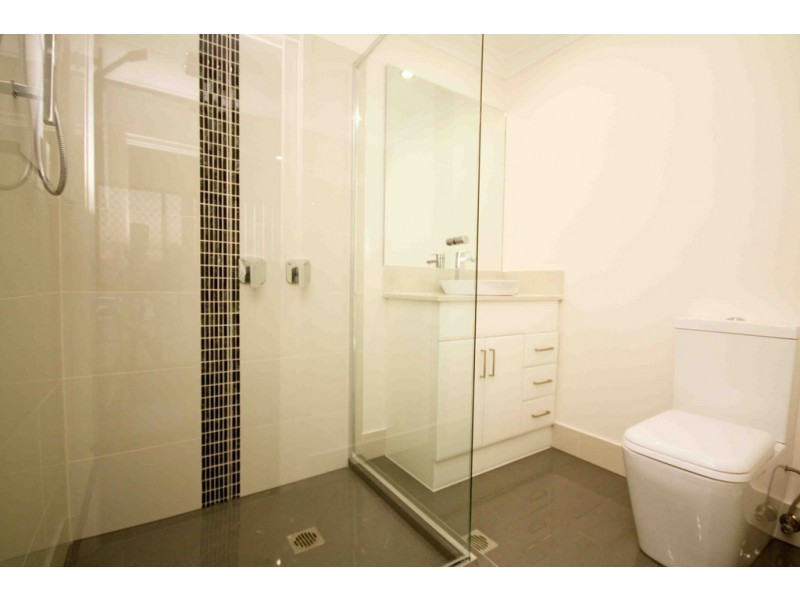 4/34 Waratah Ave, Carina QLD 4152