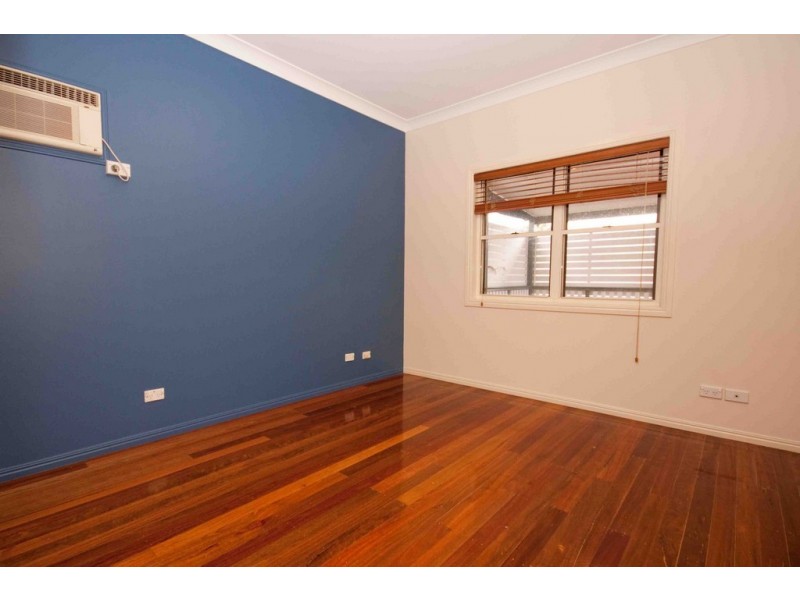 132 Temple Street, Coorparoo QLD 4151