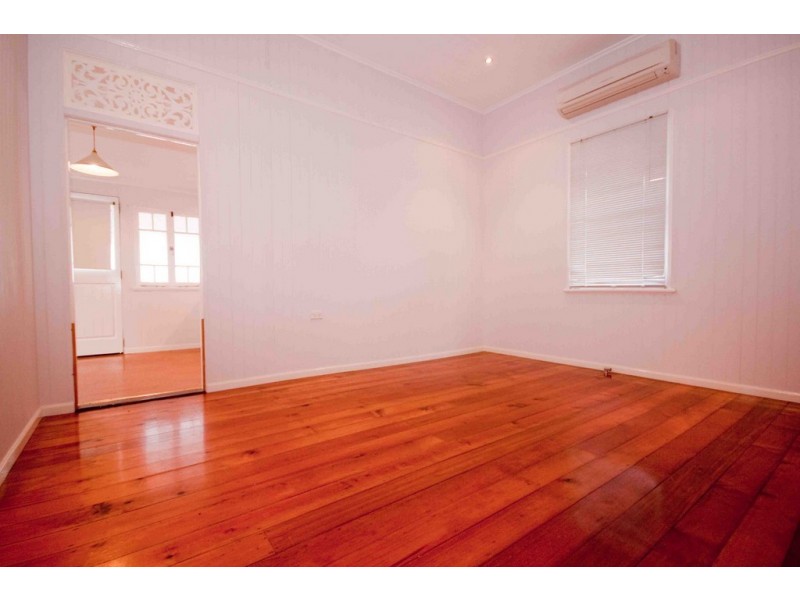 69 Temple Street, Coorparoo QLD 4151