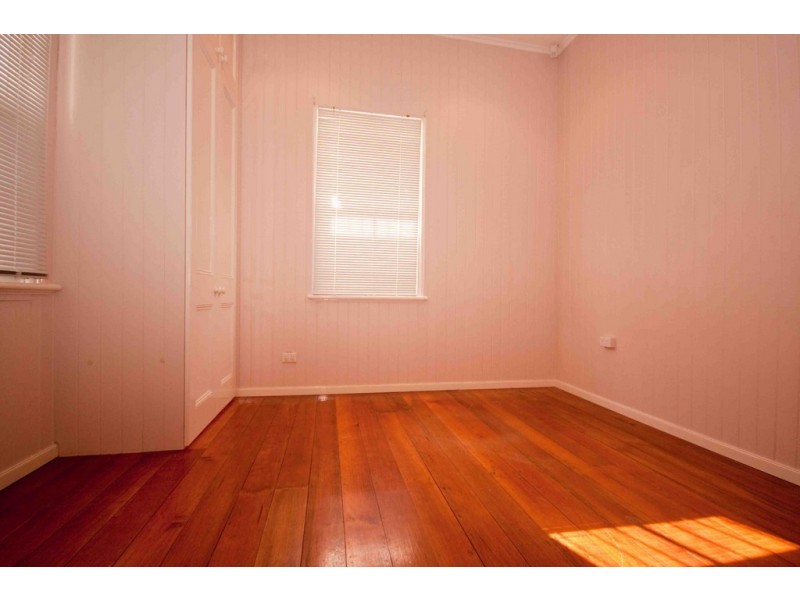 69 Temple Street, Coorparoo QLD 4151