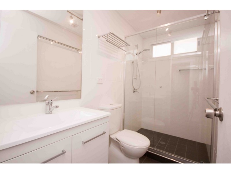 69 Temple Street, Coorparoo QLD 4151