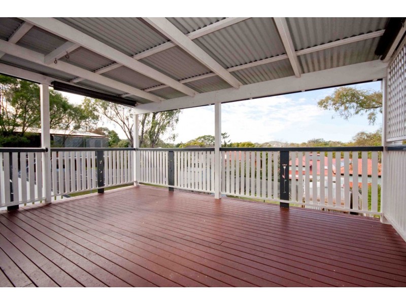 69 Temple Street, Coorparoo QLD 4151