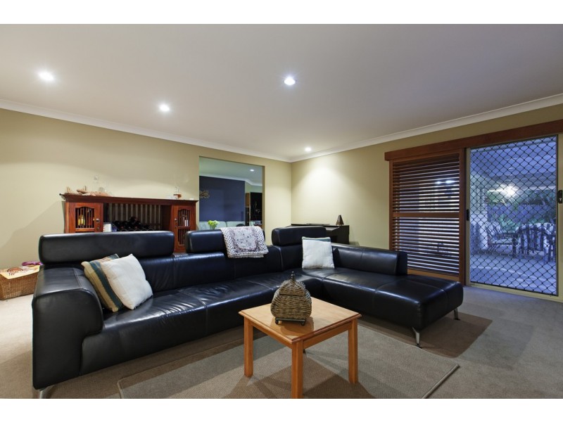 9 Wentworth Place, Carindale QLD 4152