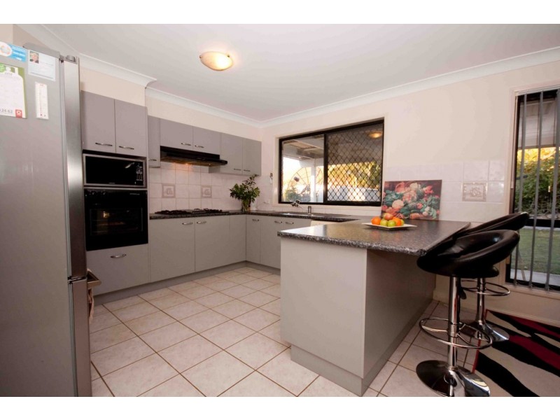 36 Aspen Street, Carindale QLD 4152