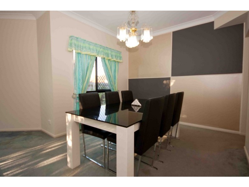 36 Aspen Street, Carindale QLD 4152