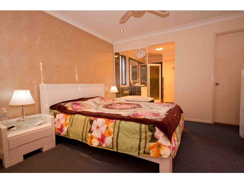 36 Aspen Street, Carindale QLD 4152