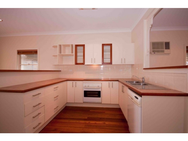 132 Temple Street, Coorparoo QLD 4151