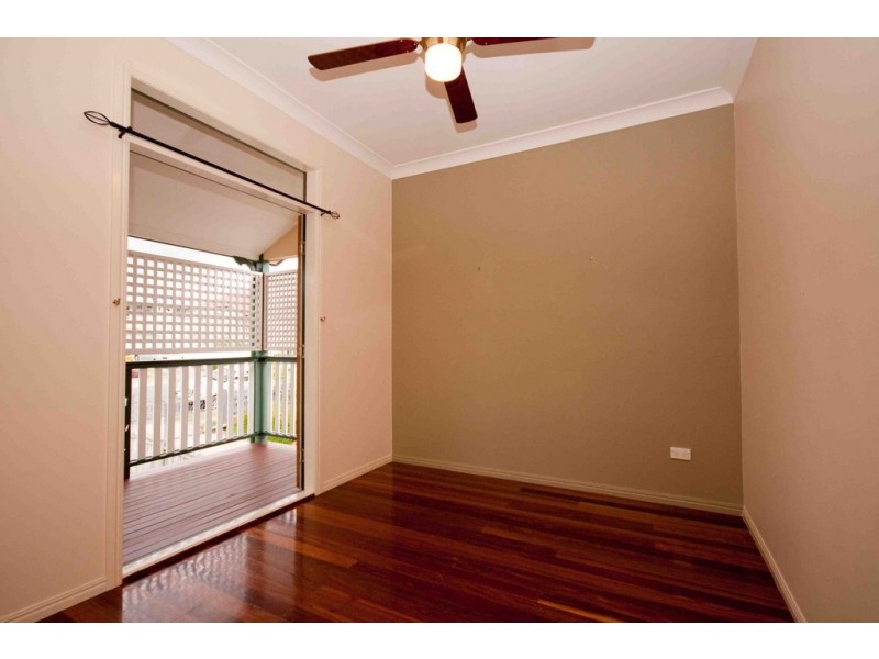 132 Temple Street, Coorparoo QLD 4151