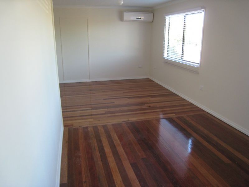 3 Dorothy Lane, Camp Hill QLD 4152