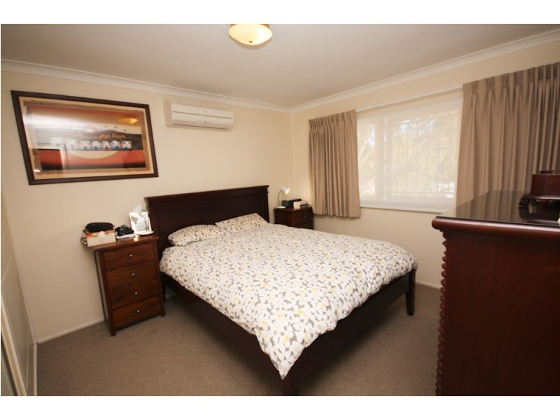 84 McIlwraith Avenue, Norman Park QLD 4170