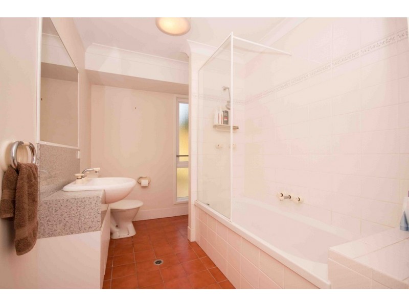 10/8 Mahina Place, Wishart QLD 4122